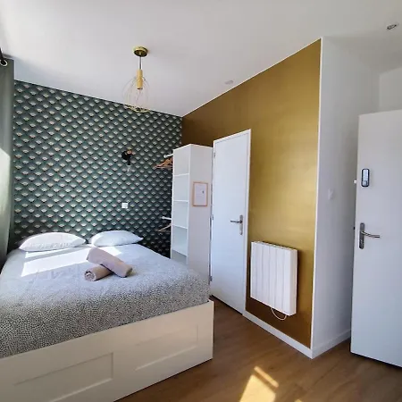 Grand Espace Et Confort A Proximite Des Facultes Brest