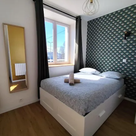 Grand Espace Et Confort A Proximite Des Facultes アパート