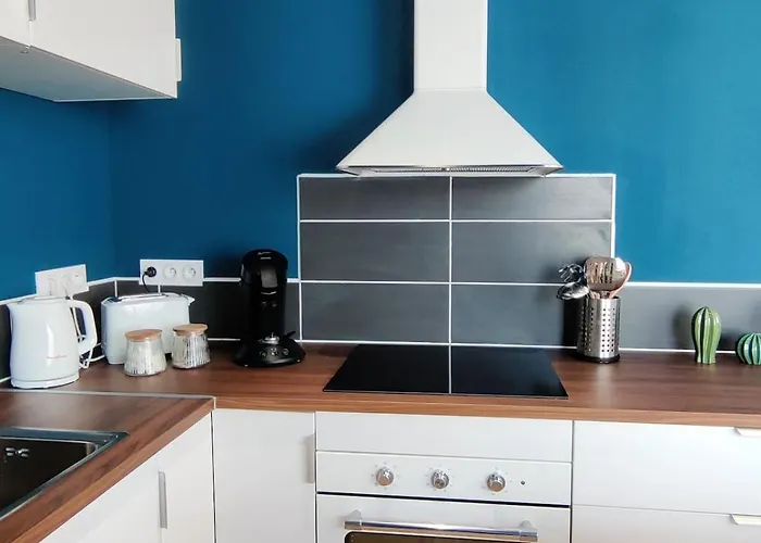 Grand Espace Et Confort à Proximité Des Facultés