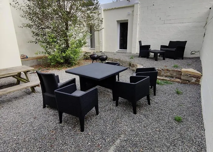 Grand Espace Et Confort à Proximité Des Facultés